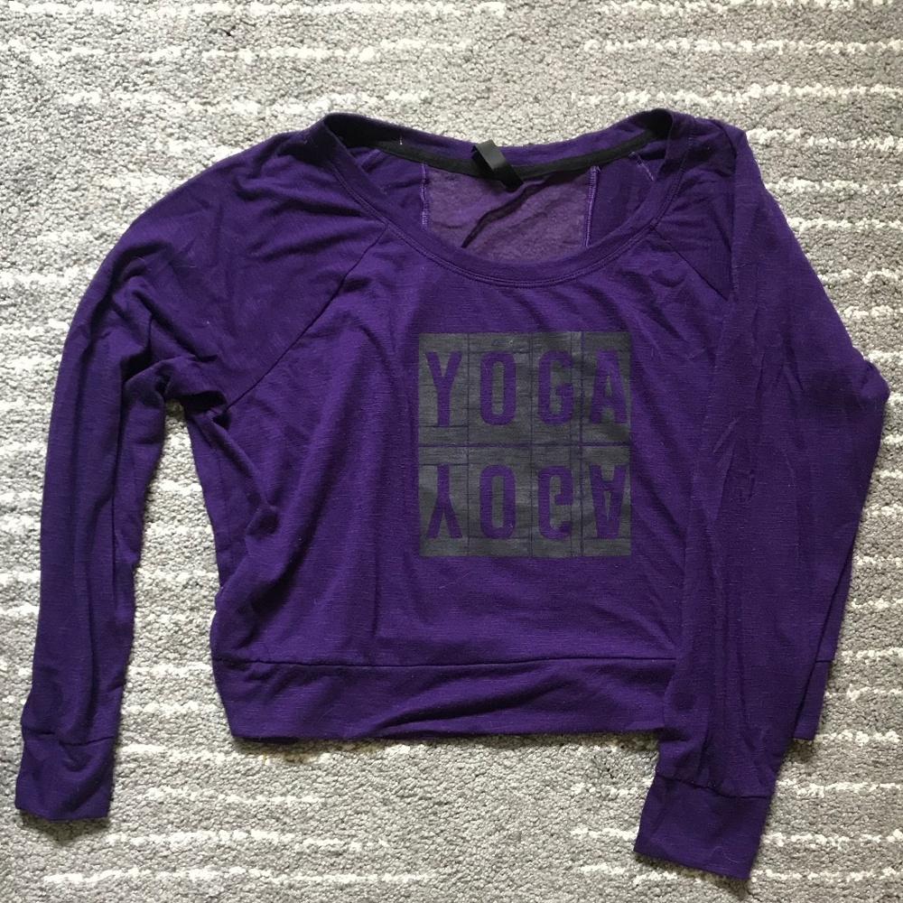 Gaiam reveal long sleeve yoga top